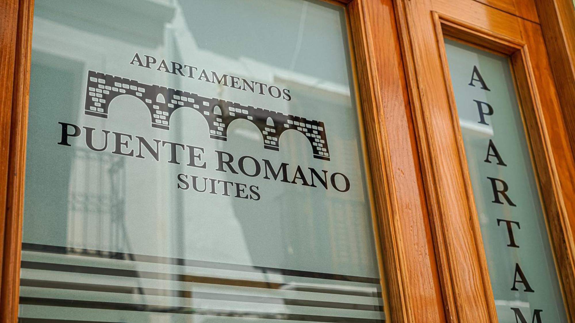 Apartamentos Puente Romano Suites メリダ エクステリア 写真