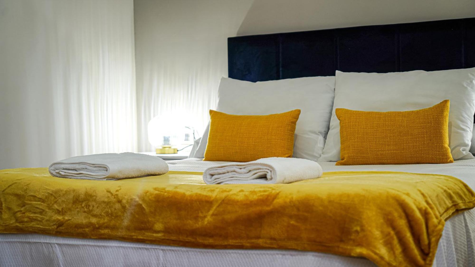 Apartamentos Puente Romano Suites メリダ エクステリア 写真