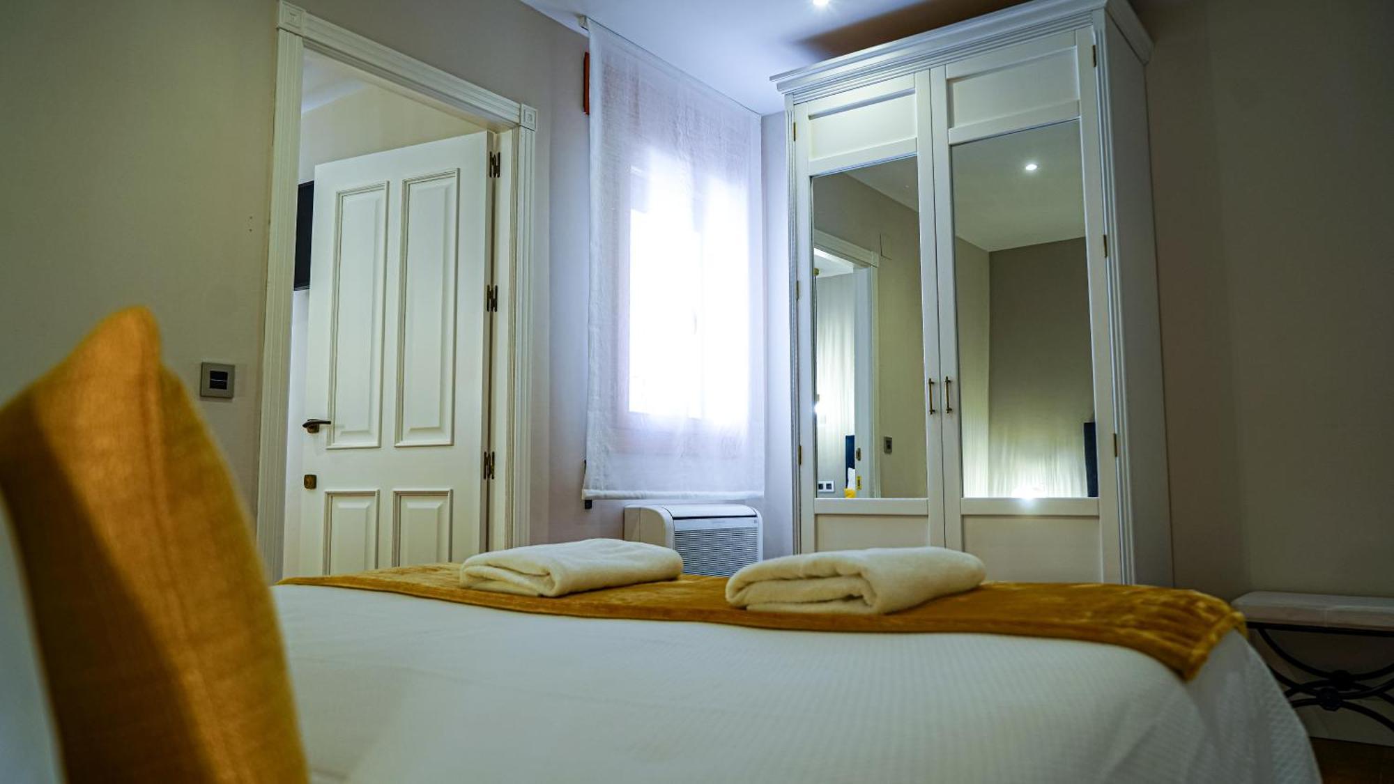 Apartamentos Puente Romano Suites メリダ エクステリア 写真