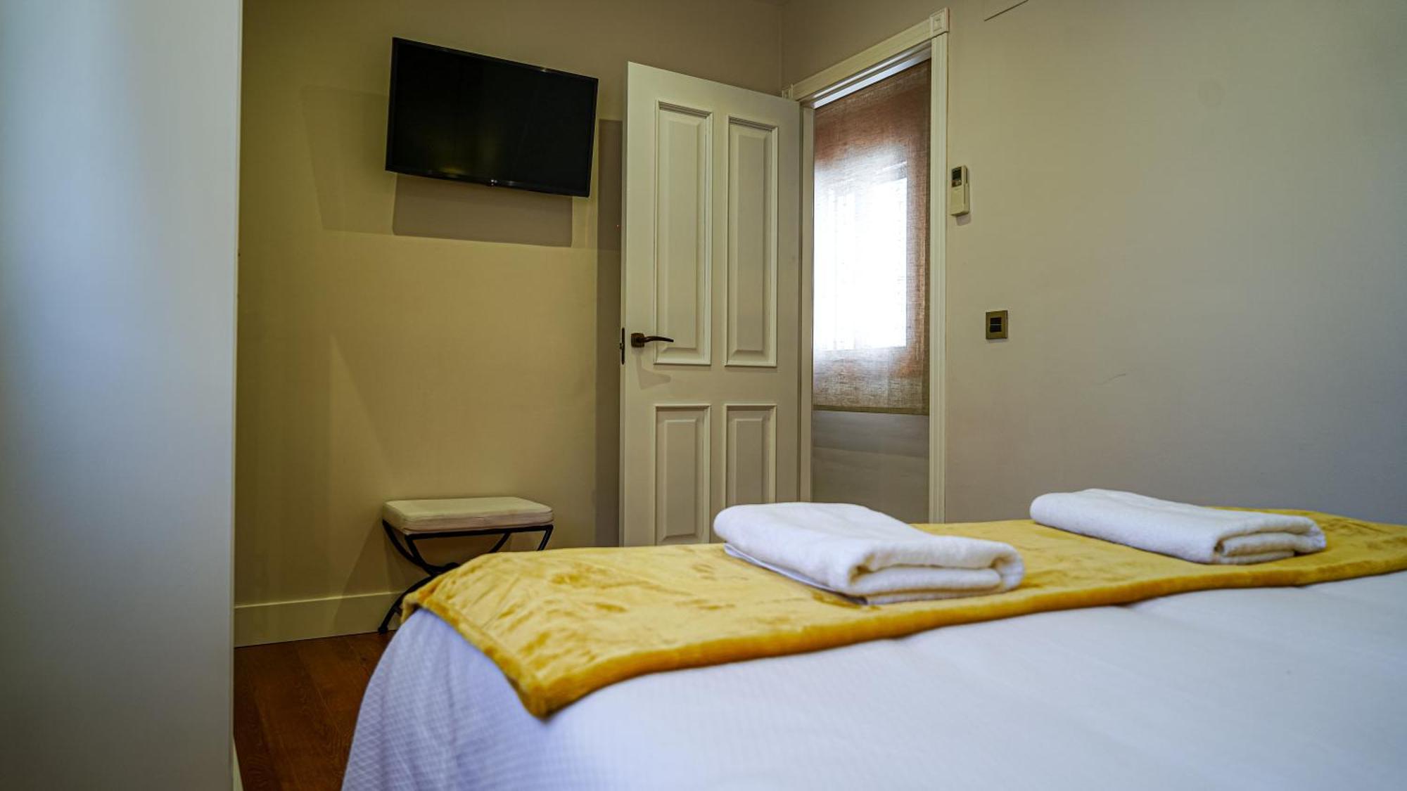 Apartamentos Puente Romano Suites メリダ エクステリア 写真