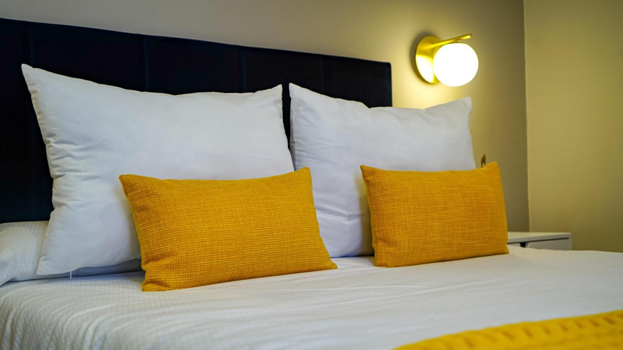 Apartamentos Puente Romano Suites メリダ エクステリア 写真