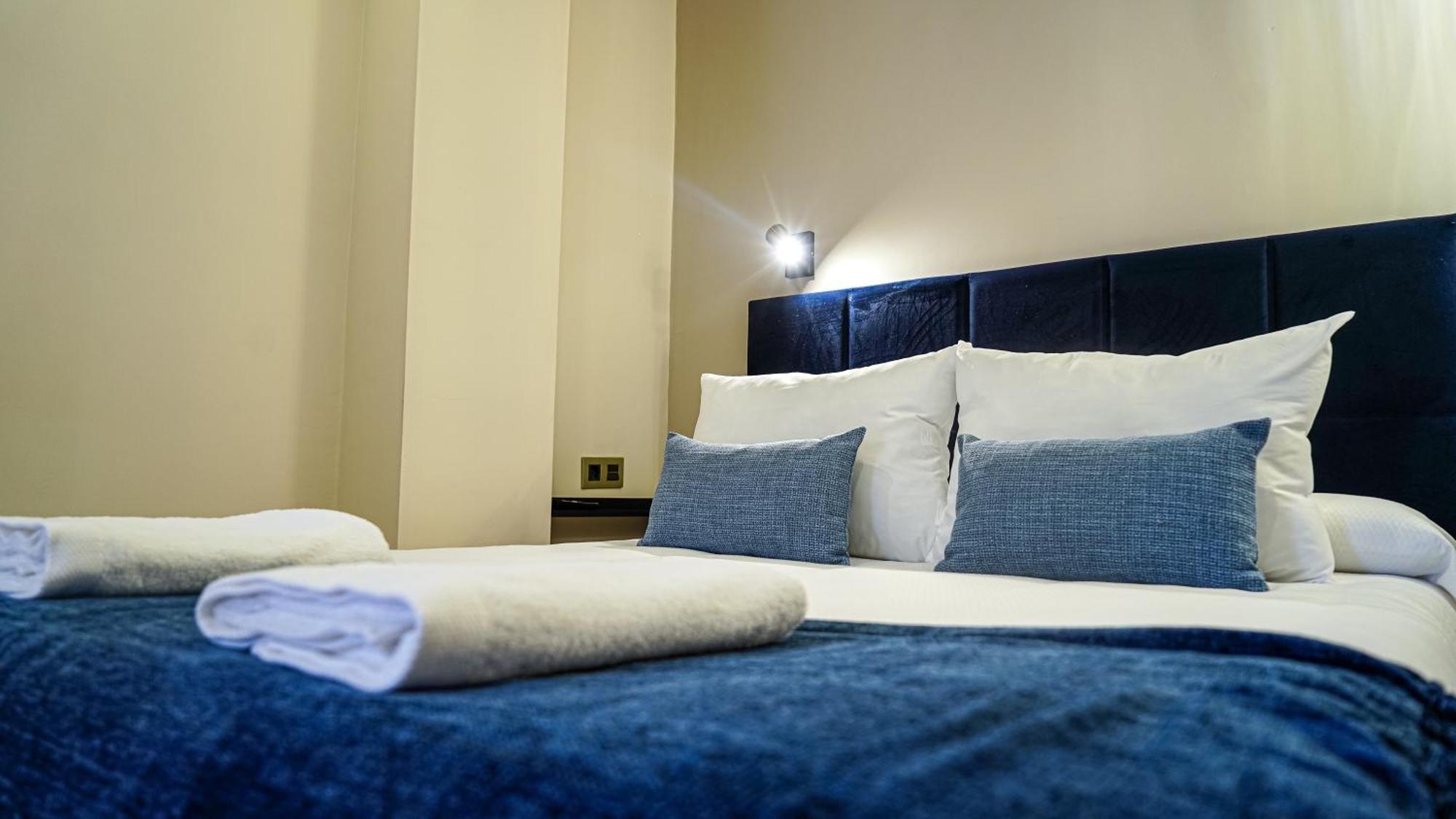 Apartamentos Puente Romano Suites メリダ エクステリア 写真